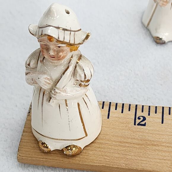 Vintage Salt Pepper Shakers 2.5" Occupied Japan Dutch Couple Baker Gold Detail - Picture 11 of 14